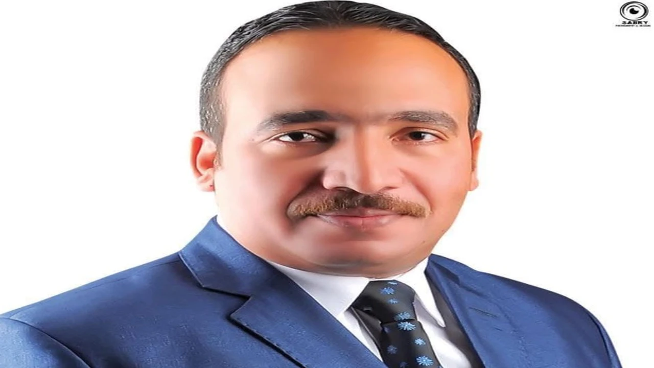 خبير اقتصادي يكشف عن مصير أسعار الذهب في مصر: شراء أم بيع؟